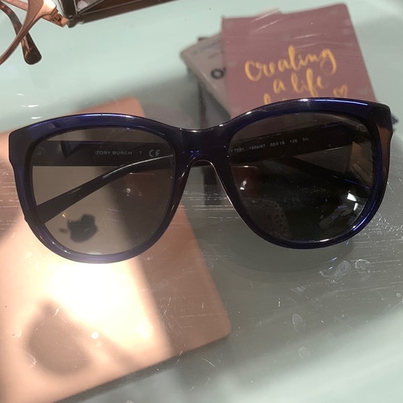 Tory Burch Accessories - Tory Burch sunglasses